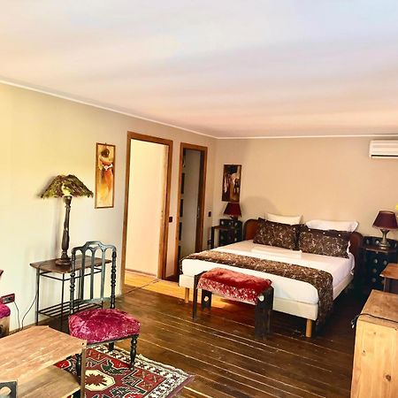 Domeniile Clos Des Colombes Douăzeci şi Trei August 외부 사진